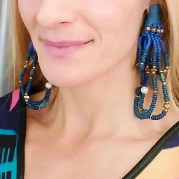 BLUE TONED EARRINGS - Picture 3 of 4